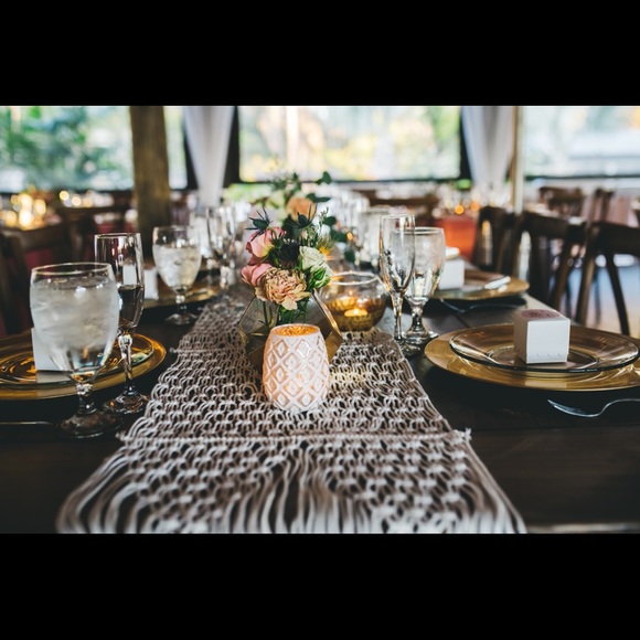 Macrame table runner-long - Picture 3 of 7